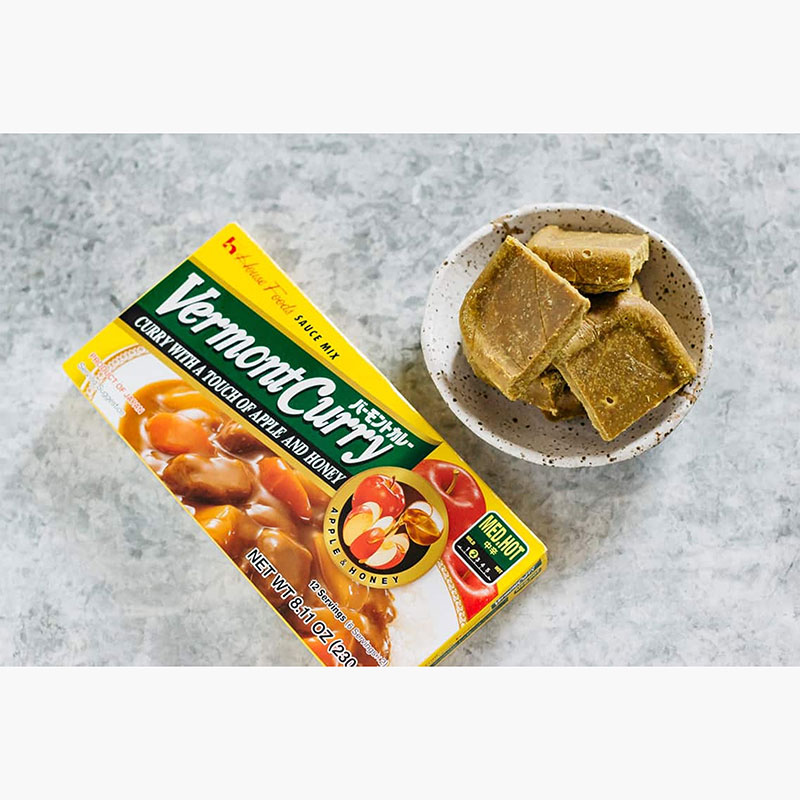 Viên xốt cà ri vermont cay vừa 230g (12 phần ăn) thương hiệu HOUSE FOODS