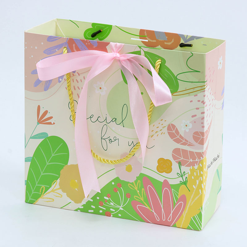 Hộp giấy giftset Hachi Hachi 2509 - Mẫu 1 (18.5x21x7.5cm) thương hiệu 