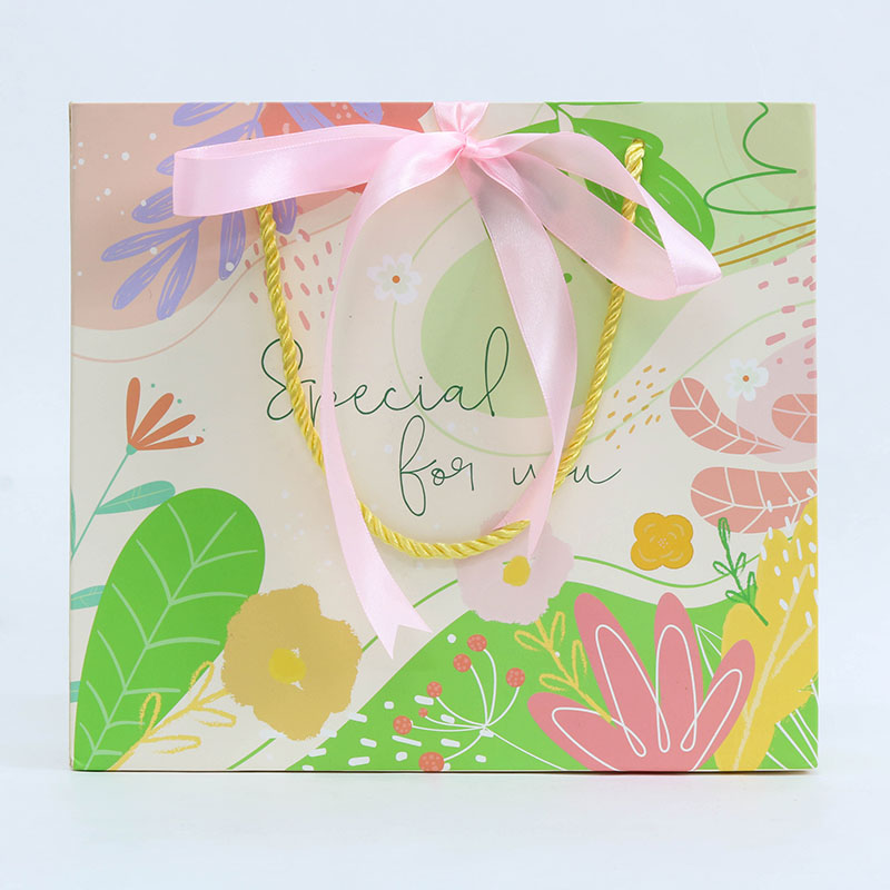 Hộp giấy giftset Hachi Hachi 2509 - Mẫu 1 (18.5x21x7.5cm) thương hiệu 