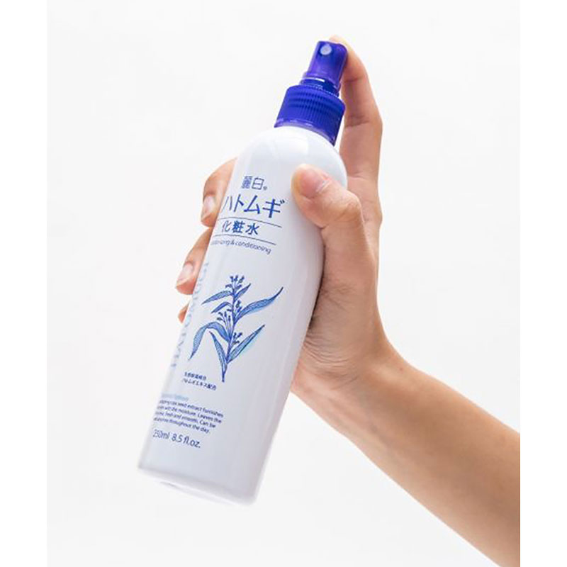 Xịt khoáng dưỡng ẩm Nhật Bản Reihaku Hatomugi 250ml  thương hiệu KUMANO YUSHI