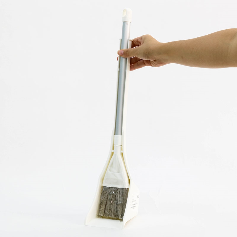Bộ chổi quét và hốt rác ở góc hẹp, tay cầm điều chỉnh độ dài 49.5 - 73cm thương hiệu WATTS