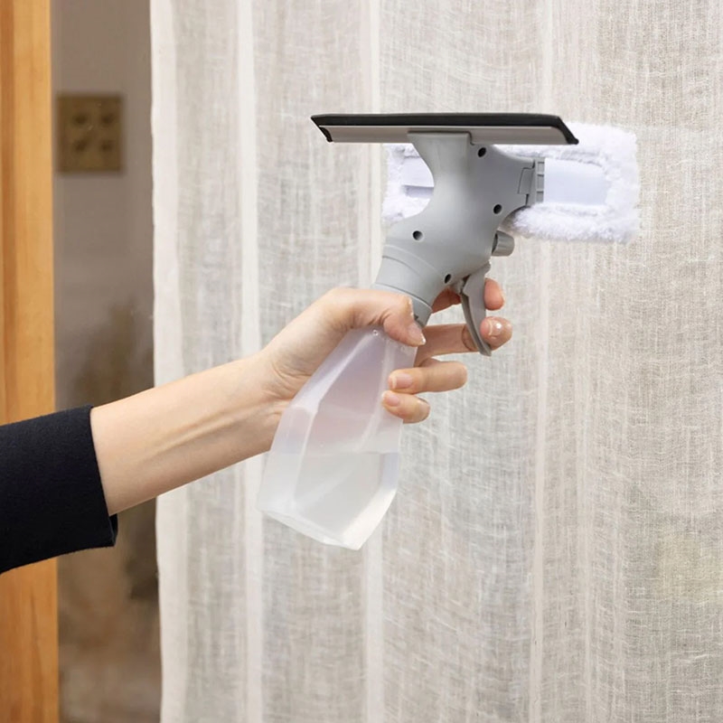 Cây gạt nước, lau kính, kèm bình xịt phun sương 3 WAY thương hiệu WATTS