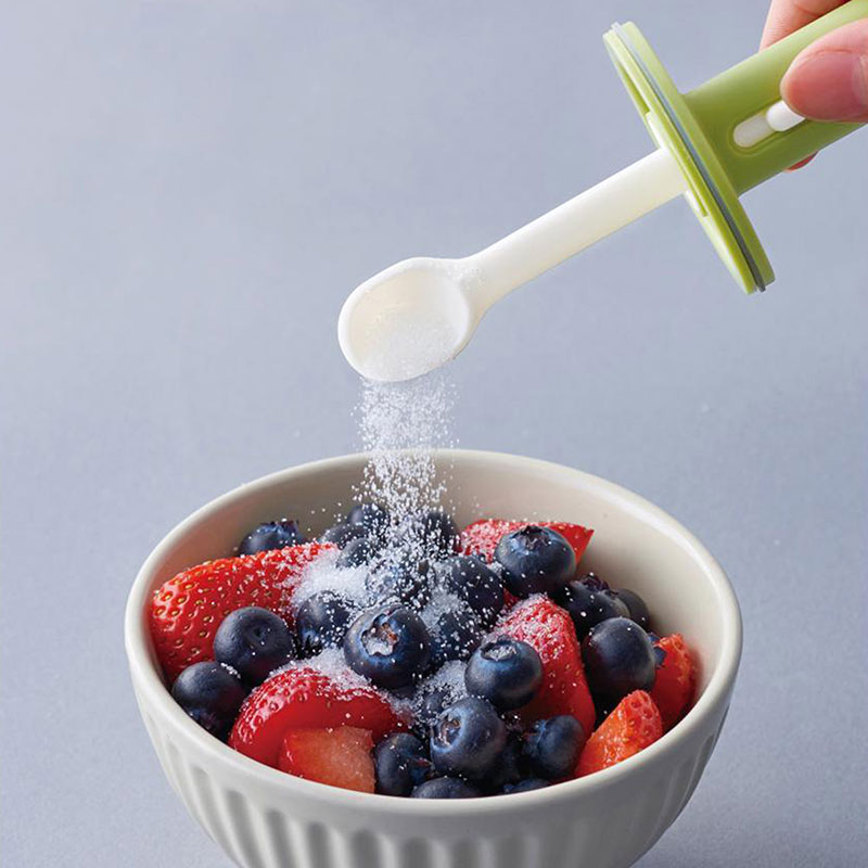 Hộp đựng gia vị kèm muỗng 220ml (Nhiều mẫu)-Giao mẫu ngẫu nhiên thương hiệu MARUTATSU