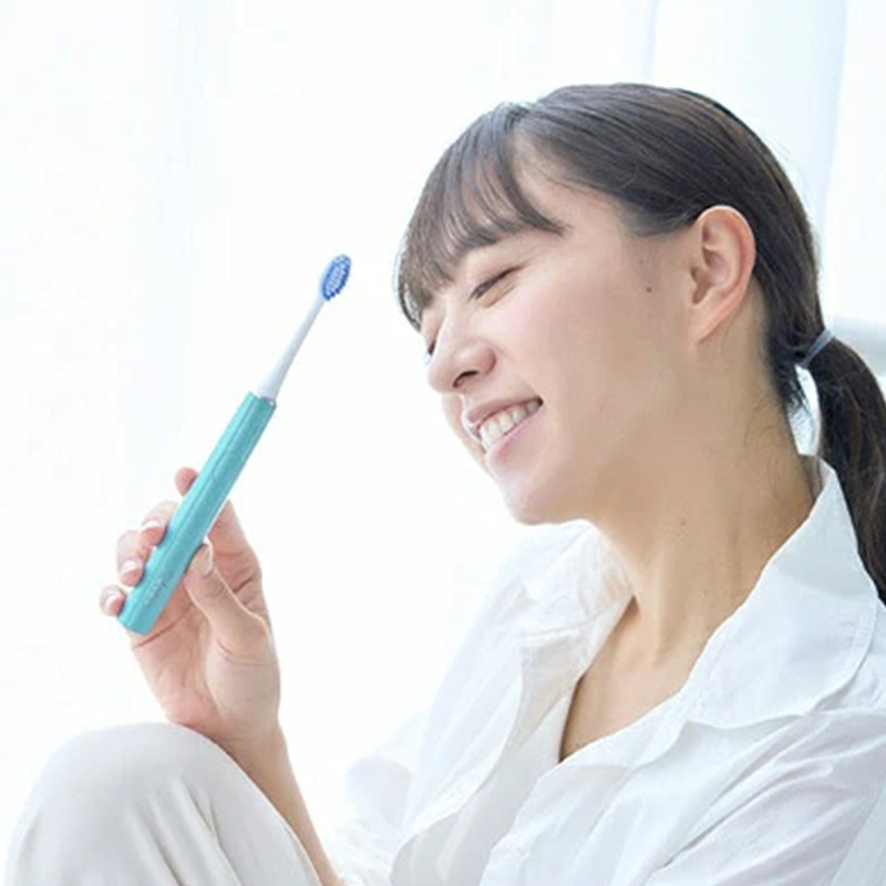 Bàn chải đánh răng điện sóng âm siêu tốc Dretec TB-316 Kèm 2 đầu bàn chải thay thế (Xanh) thương hiệu DRETEC