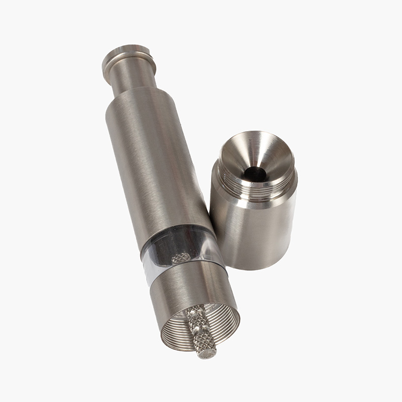 Lọ xay tiêu và gia vị cầm tay 2.7x15.1cm thương hiệu TAKEDA