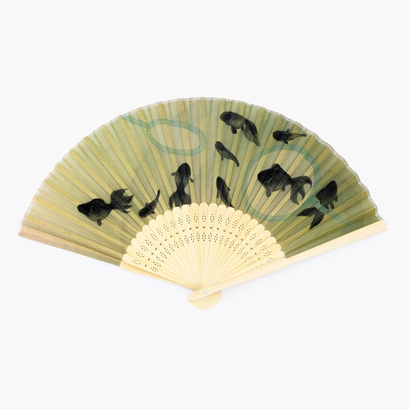 Quạt xếp cầm tay 21cm họa tiết cá vàng thương hiệu TAKEDA