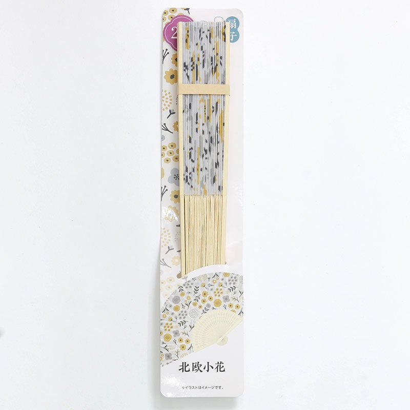 Quạt xếp cầm tay 21cm họa tiết Bắc Âu thương hiệu TAKEDA