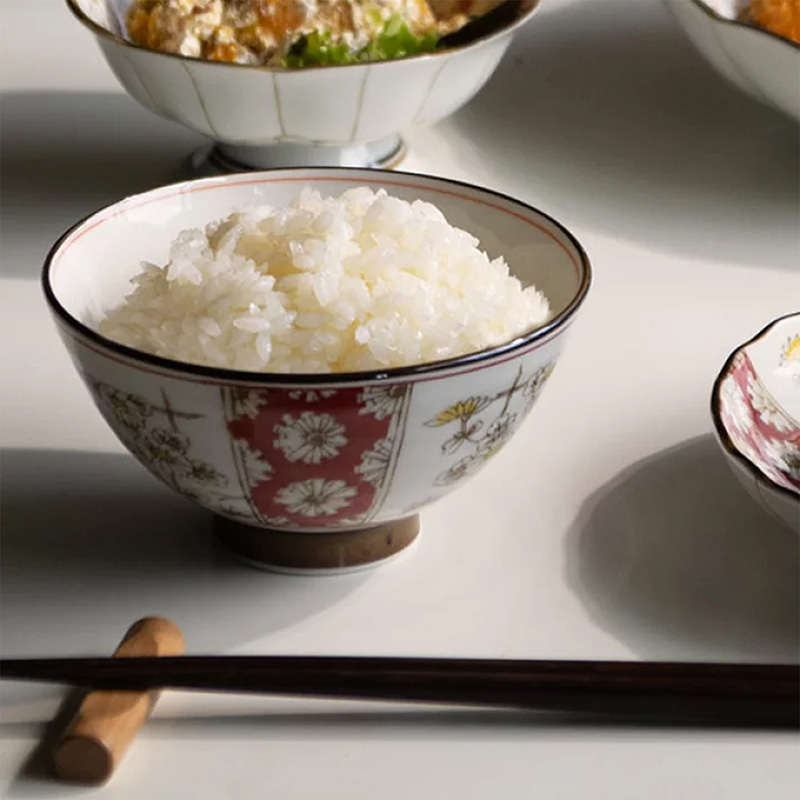 Chén bát sứ Nhật Bản, chén bát ăn cơm 12.5cm (Hoa cúc), dùng được lò vi sóng thương hiệu 