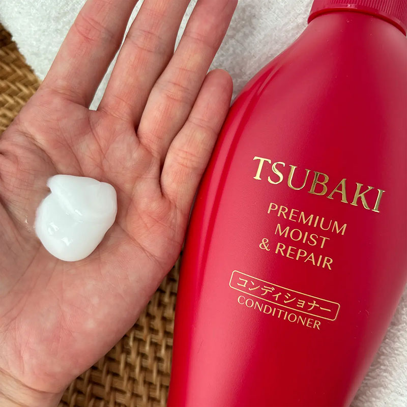 Dầu xả phục hồi & bóng mượt Nhật Bản Tsubaki premium moist & repair conditioner 450ml thương hiệu TSUBAKI