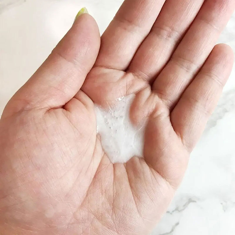 Sữa tắm dưỡng ẩm hương hoa hồng & đinh hương Senka 500ml thương hiệu SENKA