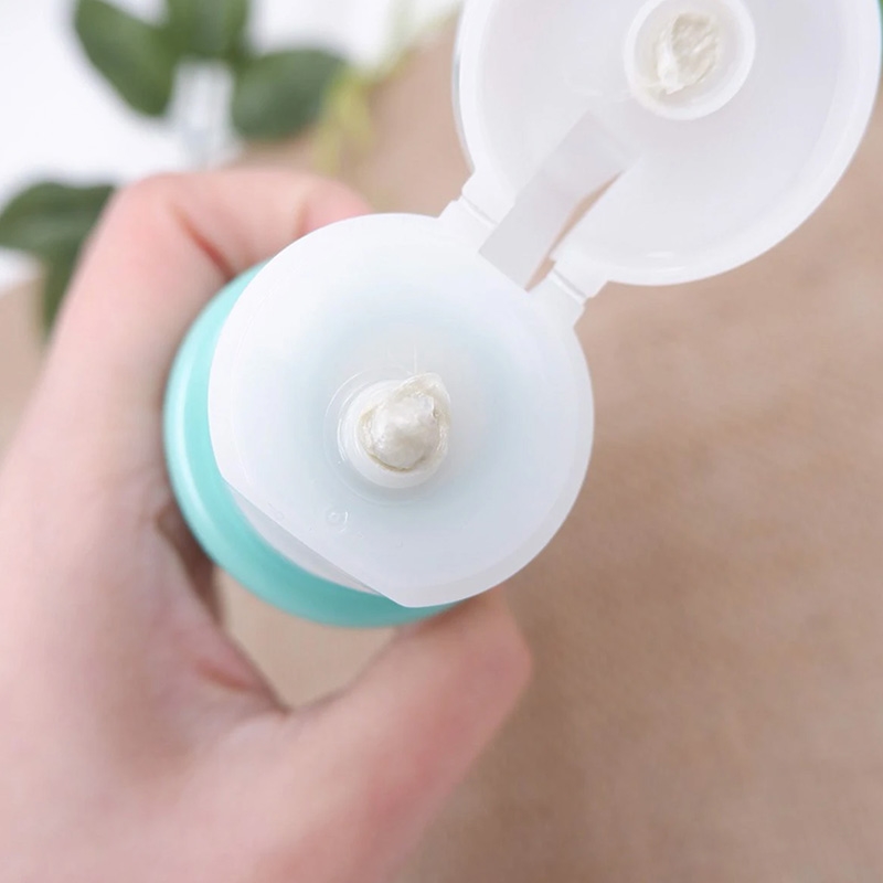Sữa rửa mặt ngăn ngừa mụn Senka Perfect Whip 100g thương hiệu SENKA
