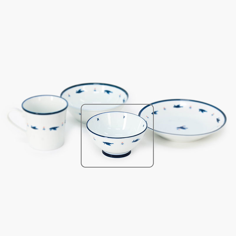 Chén bát sứ Nhật Bản, chén bát ăn cơm 11.5cm (Họa tiết chim vỗ cánh), dùng được lò vi sóng thương hiệu 