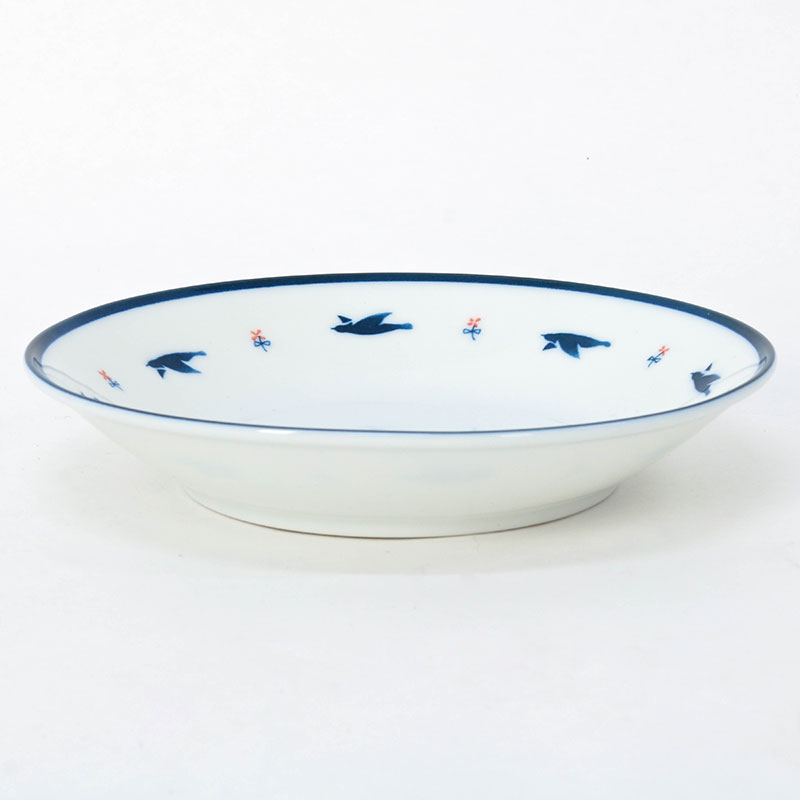 Đĩa sứ Nhật Bản 18cm, đĩa gốm sứ nông lòng, cạn lòng (Họa tiết chim vỗ cánh), dùng được lò vi sóng thương hiệu 
