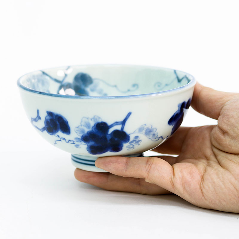 Chén sứ Nhật Bản, chén bát gốm sứ, bát ăn cơm, chén ăn cơm 11.5cm (Trái nho) thương hiệu 
