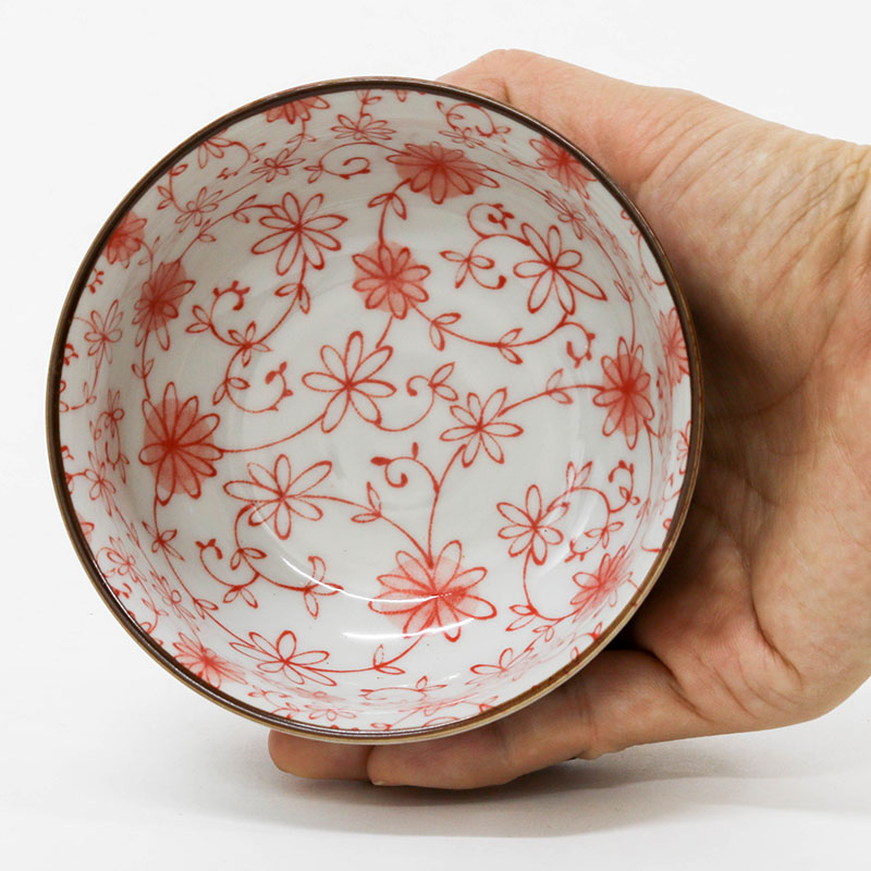 Hộp sứ Nhật Bản đựng thức ăn 10.6cm (họa tiết Karakusa đỏ) thương hiệu 