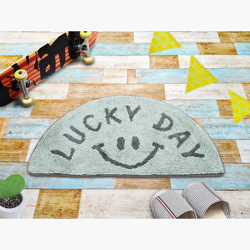 Thảm chùi chân chống trượt Lucky Day 35x70cm thương hiệu 