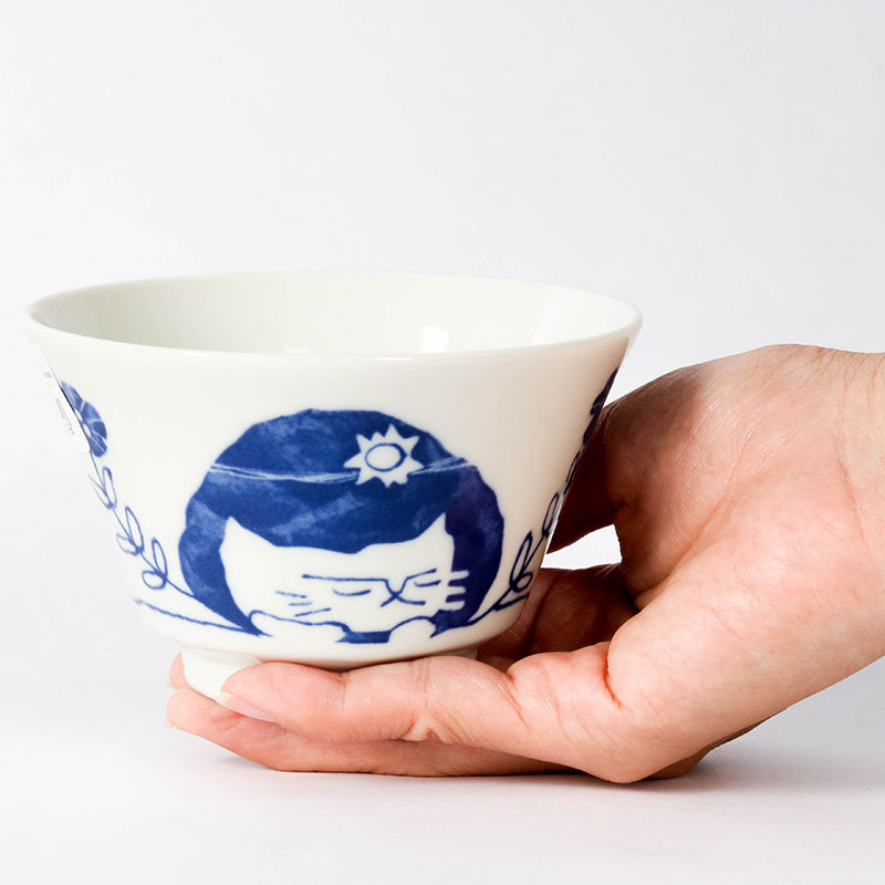 Chén bát sứ Nhật Bản, chén bát ăn cơm 11.4cm (Thế giới mèo), dùng được lò vi sóng thương hiệu KANEWAKA