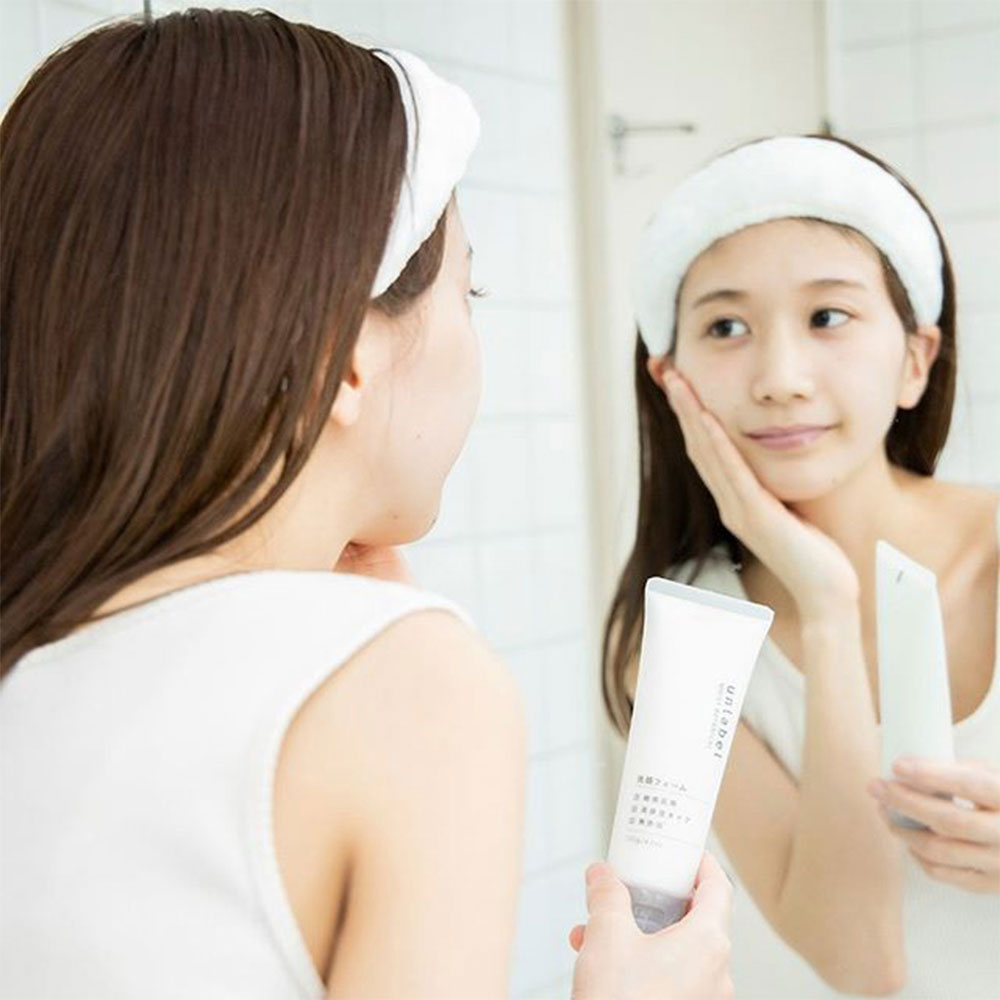 Sữa rửa mặt Unlabel Moist Botanical 120g (79% TP thiên nhiên-Dưỡng ẩm) thương hiệu 