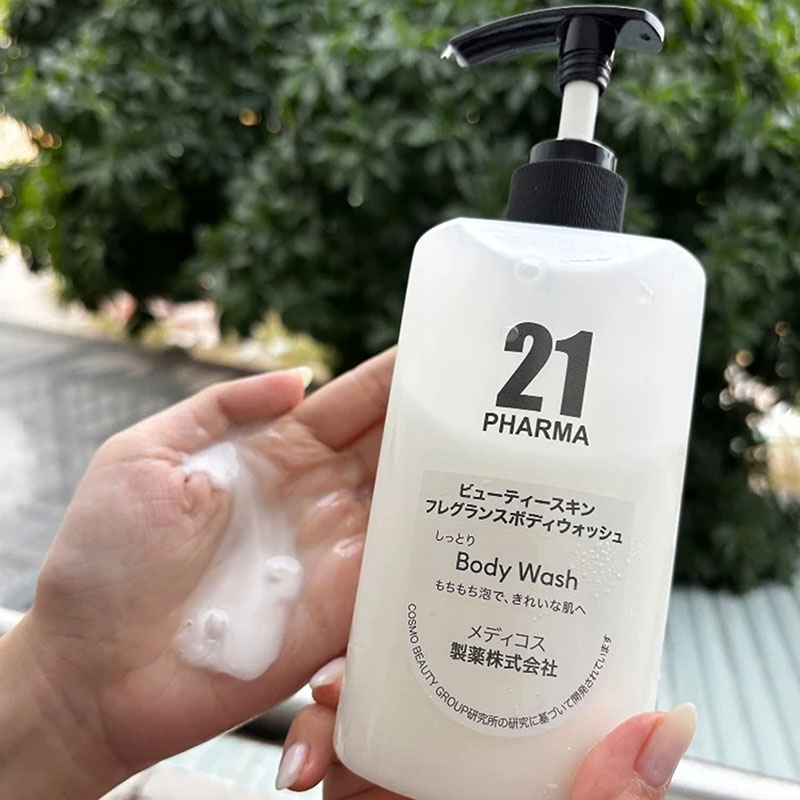 Sữa tắm Nhật Bản làm đẹp da Pharma 21  450ml thương hiệu 