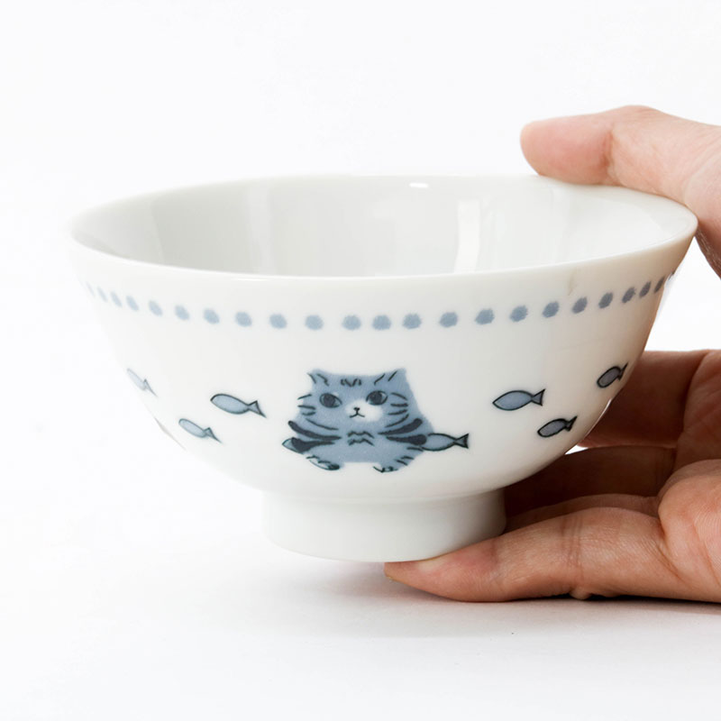 Chén bát sứ Nhật Bản, chén bát ăn cơm 11cm (Mèo xám), dùng được lò vi sóng thương hiệu HORIKOSHI