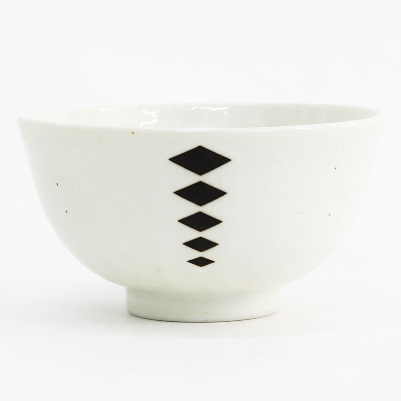 Chén bát sứ Nhật Bản, chén bát ăn cơm 11cm (Modern Diamond), dùng được lò vi sóng thương hiệu 