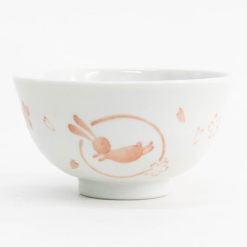 Chén bát sứ Nhật Bản, chén bát ăn cơm 11cm (Thỏ Sakura hồng), dùng được lò vi sóng thương hiệu 