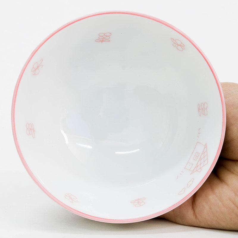 Chén bát sứ Nhật Bản, chén bát ăn cơm 11cm (Thỏ Sakura hồng), dùng được lò vi sóng thương hiệu 
