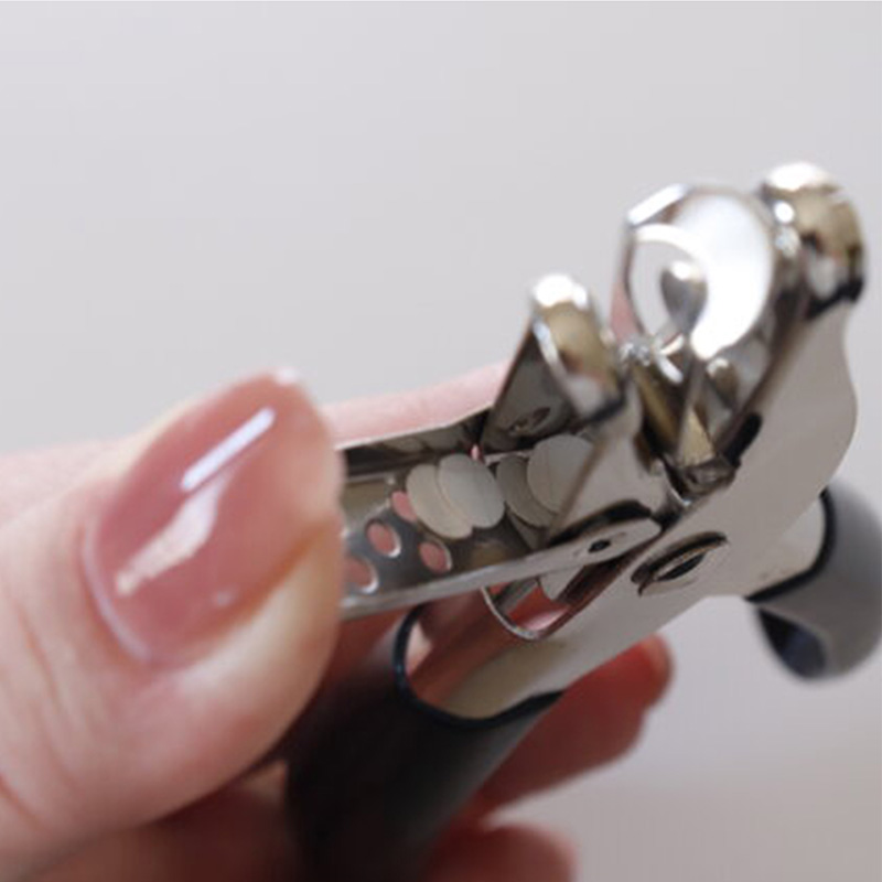 Kìm bấm lỗ giấy 5mm thương hiệu 