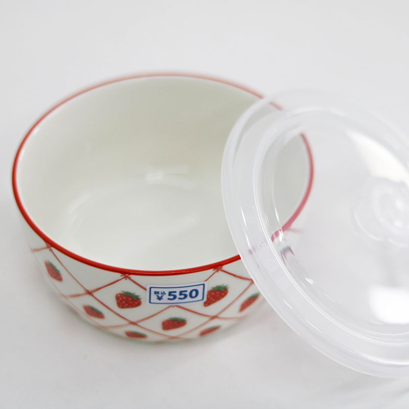 Hộp sứ đựng thức ăn 490ml (Hình dâu tây) thương hiệu SHINANO