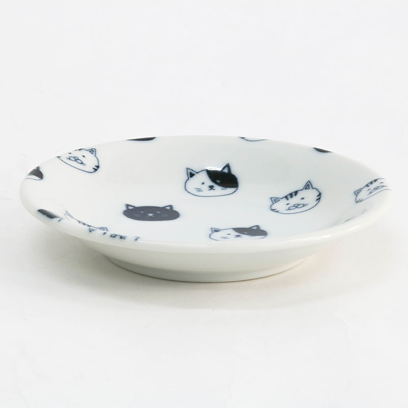 Đĩa sứ Nhật Bản 12cm, đĩa gốm sứ nông lòng, cạn lòng (hình mèo), dùng được lò vi sóng thương hiệu 