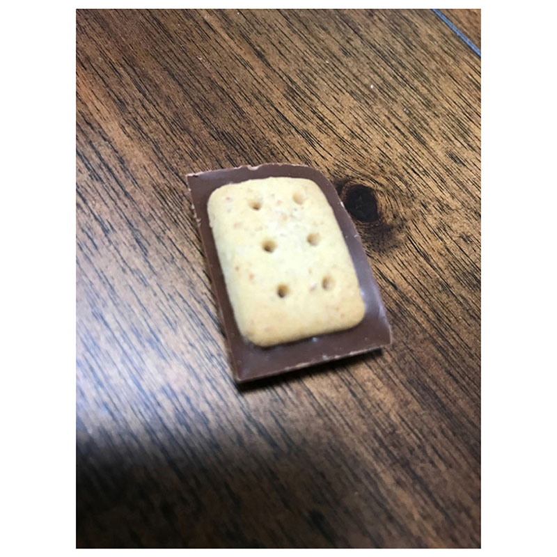 Bánh quy kem socola Bourbon 12 cái  thương hiệu BOURBON