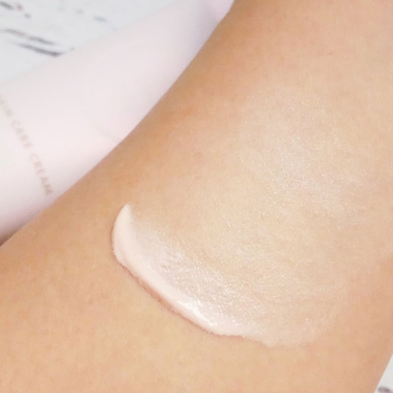 Kem lót dưỡng da Nhật Bản Club Suppin Cream C hương hoa hồng 30g (Tăng cường dưỡng ẩm) thương hiệu 