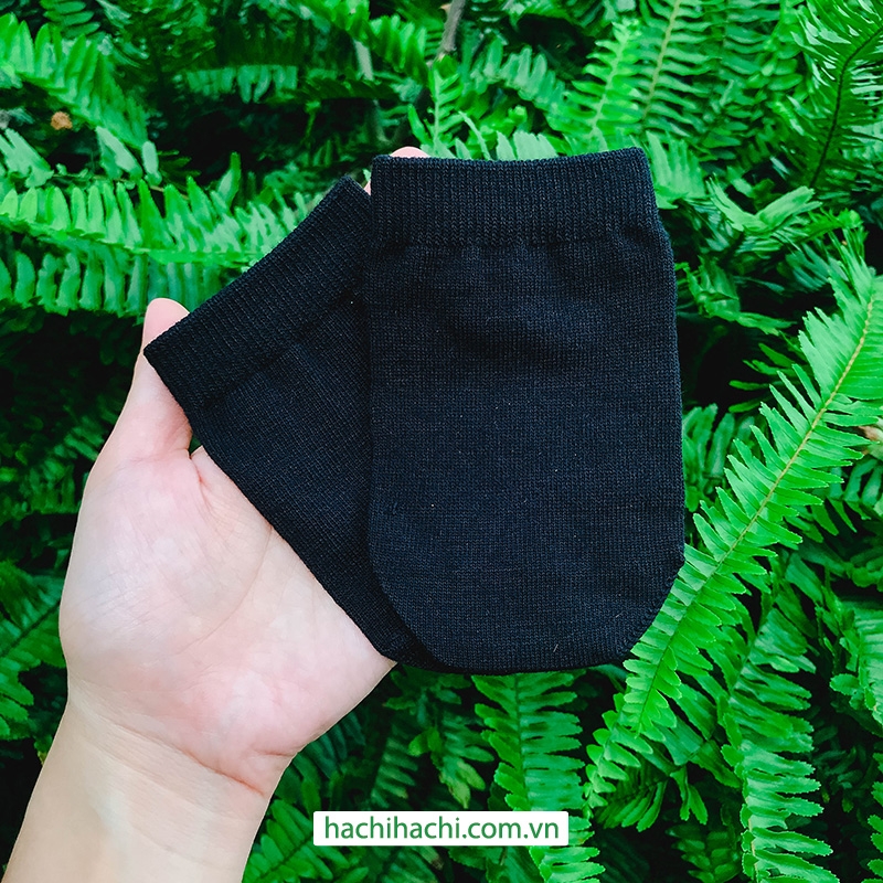 Vớ giữ ấm bàn chân Free size Màu đen (1 đôi) thương hiệu KOBAYASHI SEIYAKU
