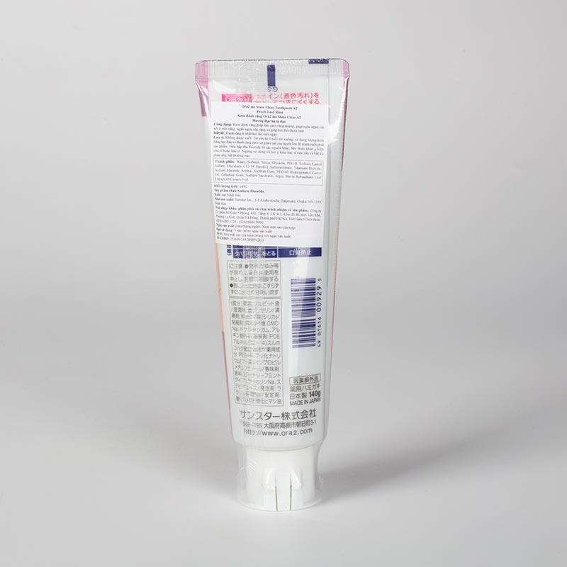 Kem đánh răng Nhật Bản Ora2 me Stain Clear hương bạc hà lá đào 140g, Răng trắng bóng, hơi thở thơm mát thương hiệu SUNSTAR