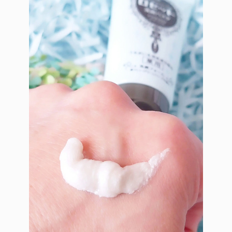 Sữa rửa mặt làm giảm mụn Nhật Bản Rosette Acne Clear 120g  thương hiệu ROSETTE