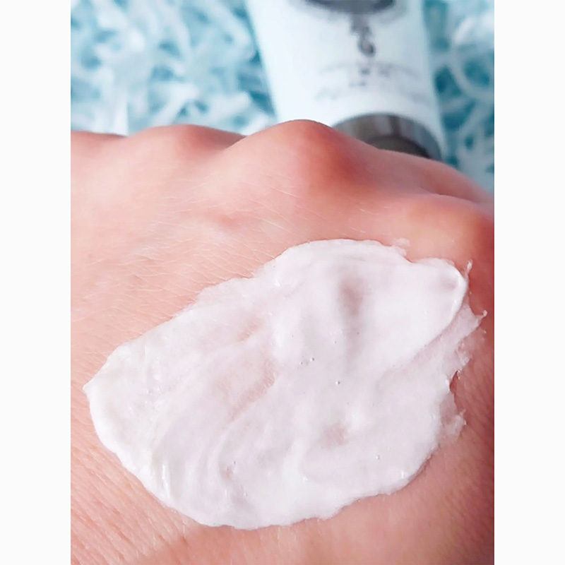 Sữa rửa mặt làm giảm mụn Nhật Bản Rosette Acne Clear 120g  thương hiệu ROSETTE