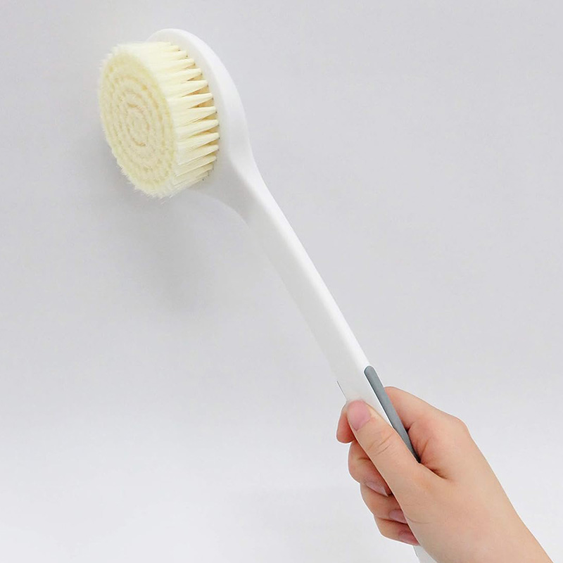 Bàn chải khô body, tẩy da chết, tắm massage toàn thân Towa 34cm (Lông mềm - Cán nhựa) thương hiệu TOWA