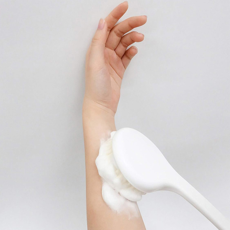 Bàn chải khô body, tẩy da chết, tắm massage toàn thân Towa 34cm (Lông mềm - Cán nhựa) thương hiệu TOWA