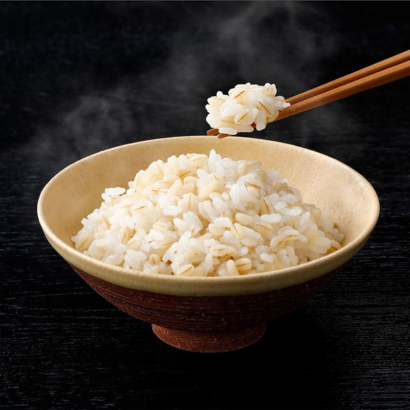 Gạo đại mạch Mochimugi Hakubaku 600g (50gx12)  thương hiệu HAKUBAKU