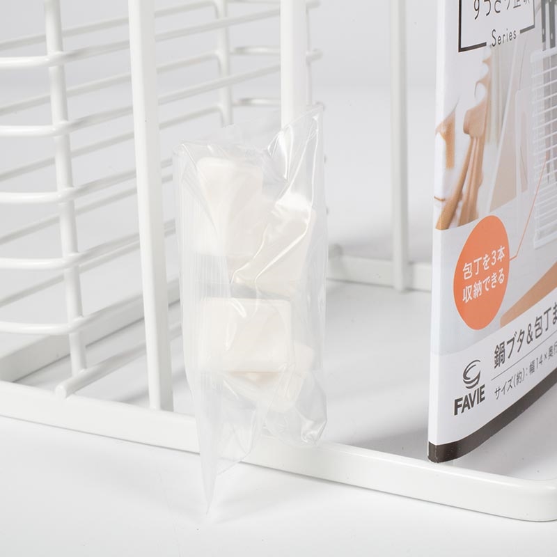 Giá để dao, thớt, nắp nồi 14x23cm, kèm vòng đệm chống trượt thương hiệu TENMA