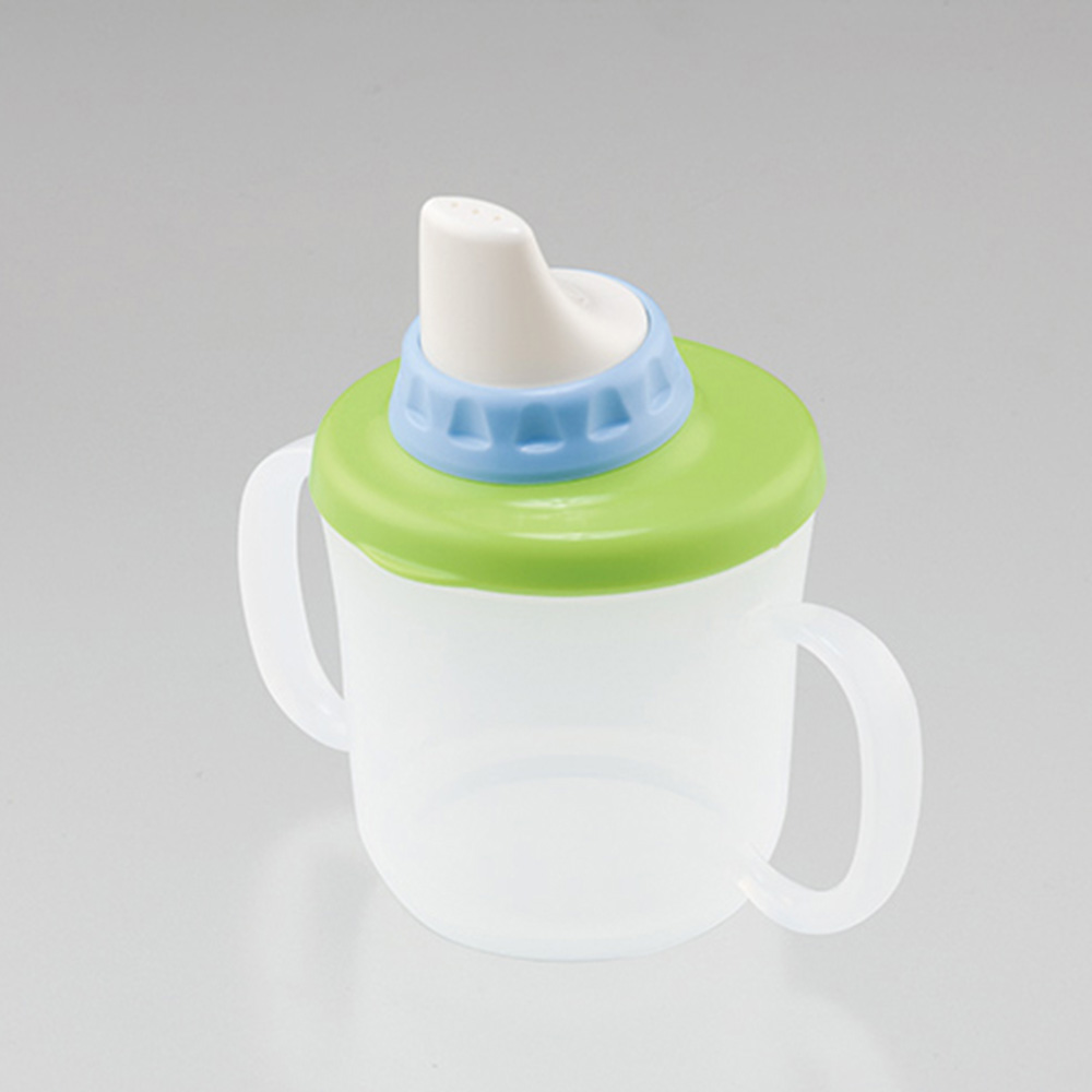 Ly tập uống cho bé 230ml  thương hiệu INOMATA