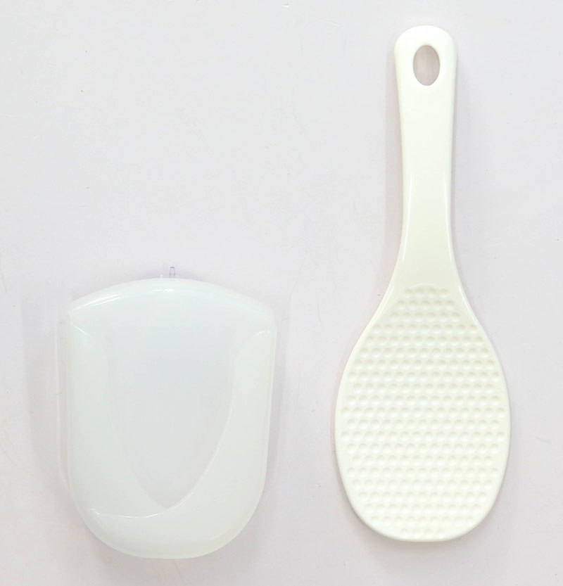Vá múc cơm chống dính Inomata 6.7x19.4cm, kèm giá đựng thương hiệu INOMATA