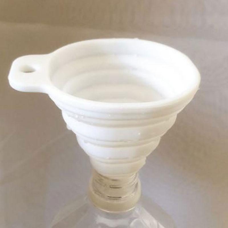 Phễu nhựa gấp gọn silicone Suruga 7.7cm (Nhiều mẫu)-Giao mẫu ngẫu nhiên thương hiệu SURUGA