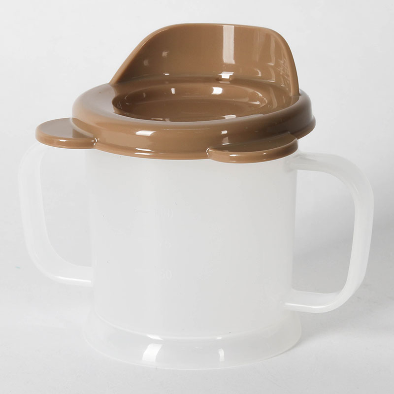 Ly tập uống cho bé hình gấu 165ml thương hiệu SURUGA