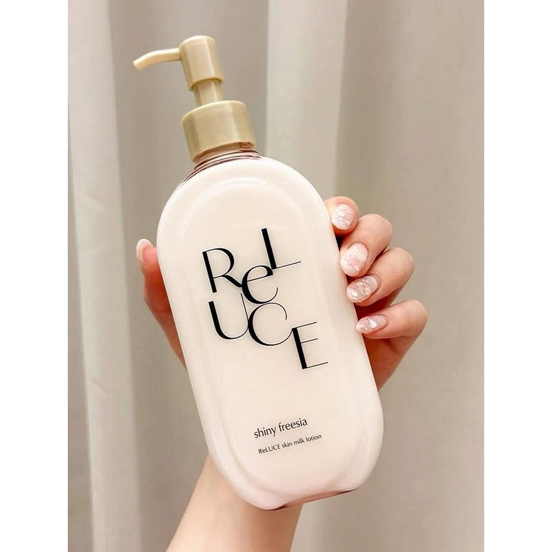 Sữa dưỡng thể toàn thân Nhật Bản Reluce hương hoa lan Freesia dưỡng sáng da 300ml thương hiệu 