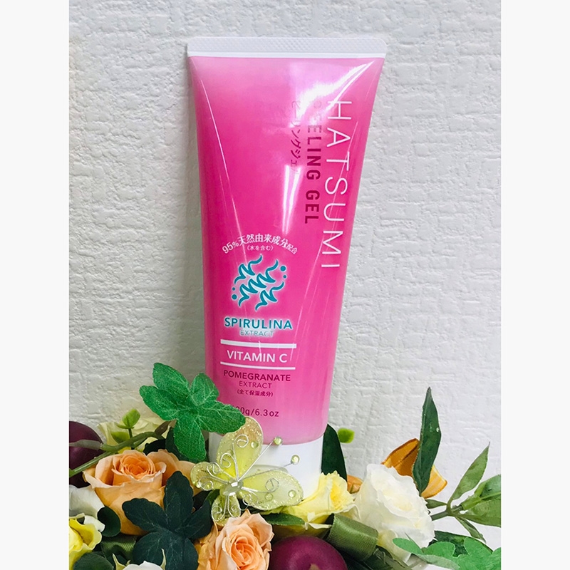 Gel tẩy tế bào chết tảo xoắn Vitamin C Hatsumi 180g thương hiệu COSMO BEAUTY