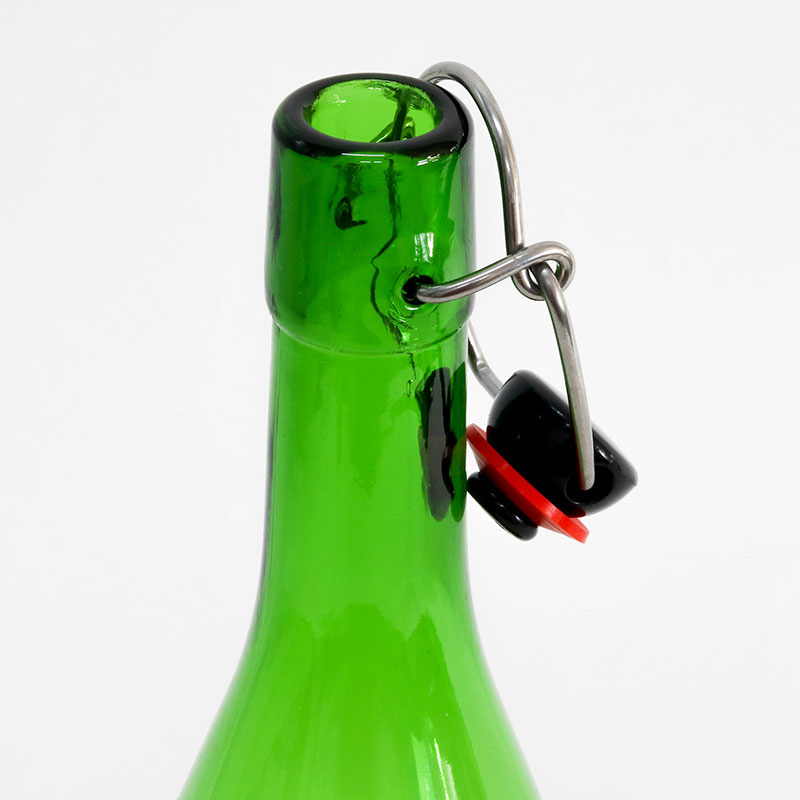 Chai thủy tinh Nhật Bản nắp cài đậy chặt Aderia 720ml thương hiệu ADERIA