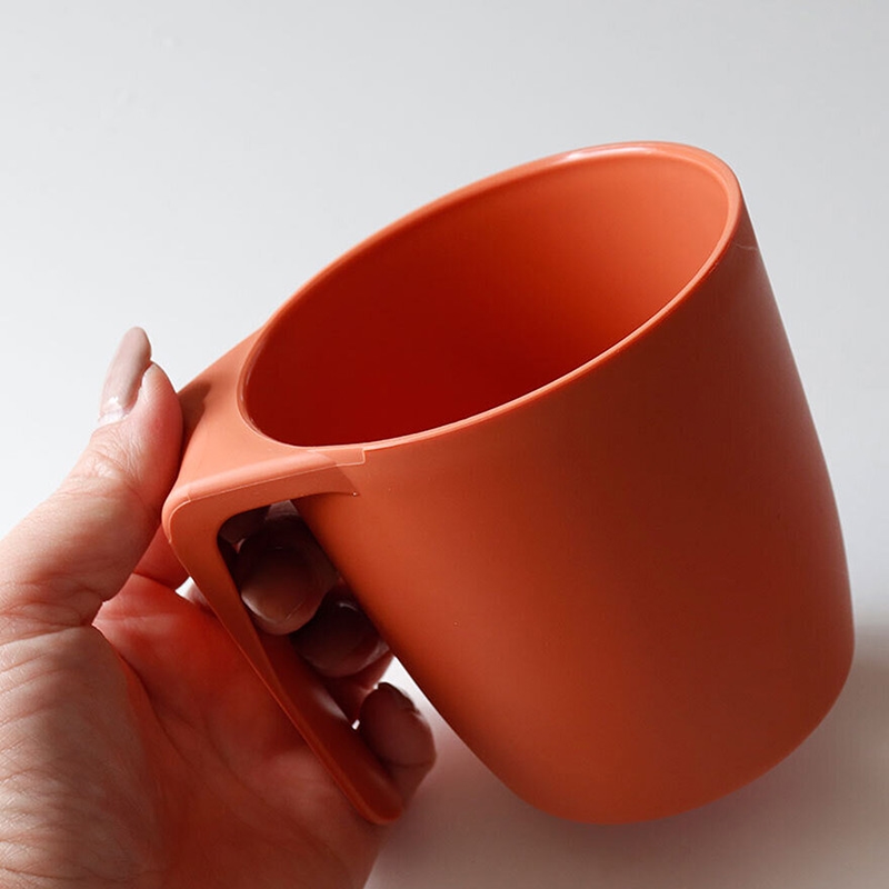 Chậu cây nhỏ 10cm có quai treo (Nhiều mẫu)-Giao mẫu ngẫu nhiên thương hiệu YAMADA