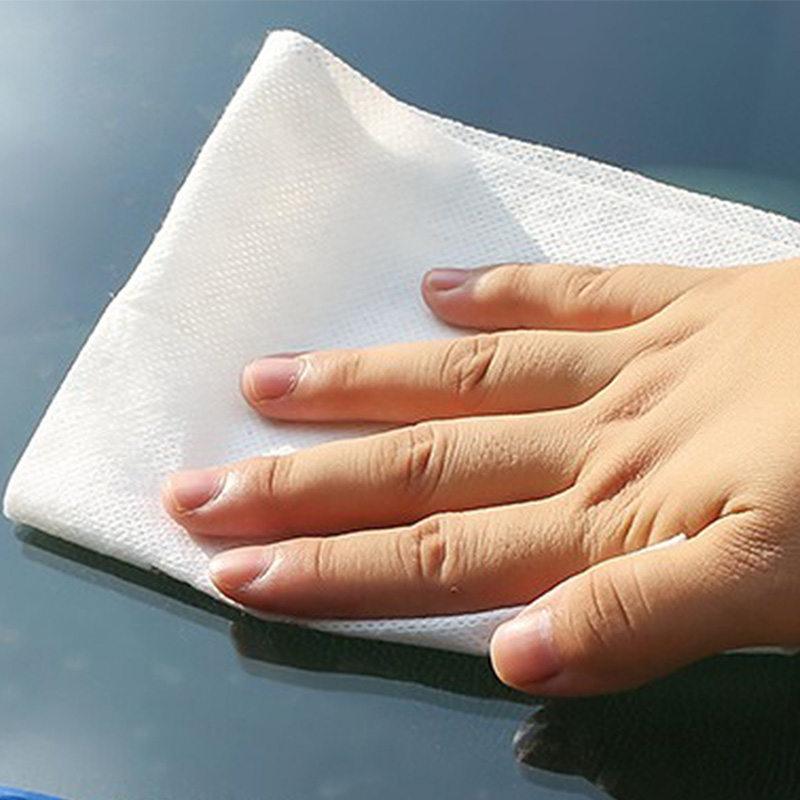 Khăn ướt lau kính xe hơi chống bám nước 10 tờ thương hiệu KYOWA SHIKO