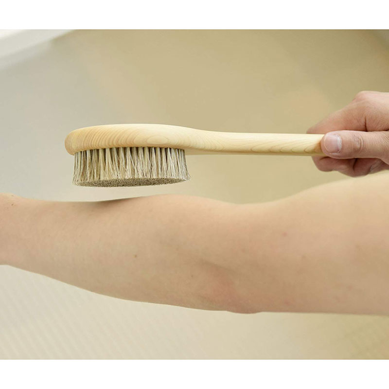 Bàn chải khô body, tẩy da chết, tắm massage toàn thân Ishimizu 35.5cm (Lông ngựa - Cán gỗ Hinoki) thương hiệu ISHIMIZU